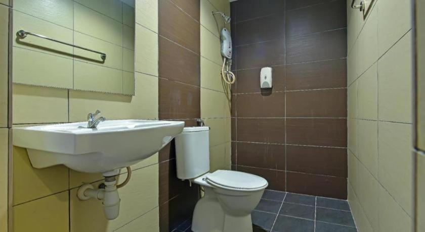 Capital O 90788 New 33 Permaisuri Hotel 3*